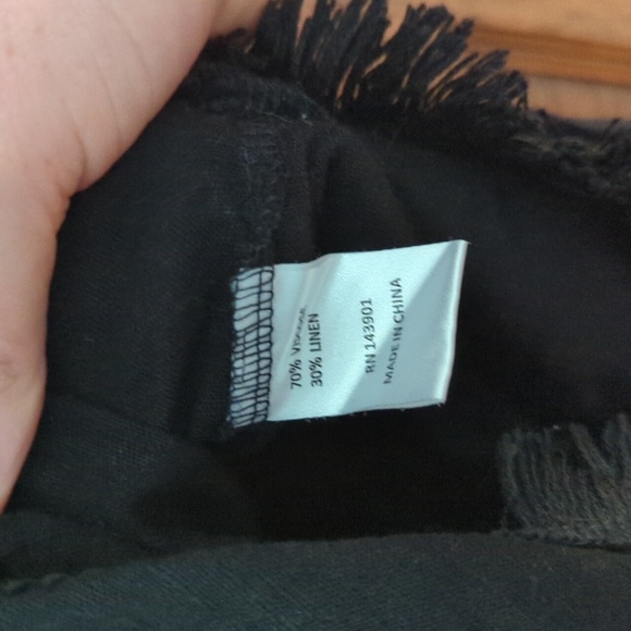 Coco + Carmen Runway Linen Fringe Tank Top in Black Hi Low Style Size L/XL - Picture 4 of 8